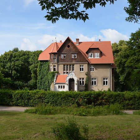 Palac Mysliwski Orle Solutions Mirosławiec Exterior foto