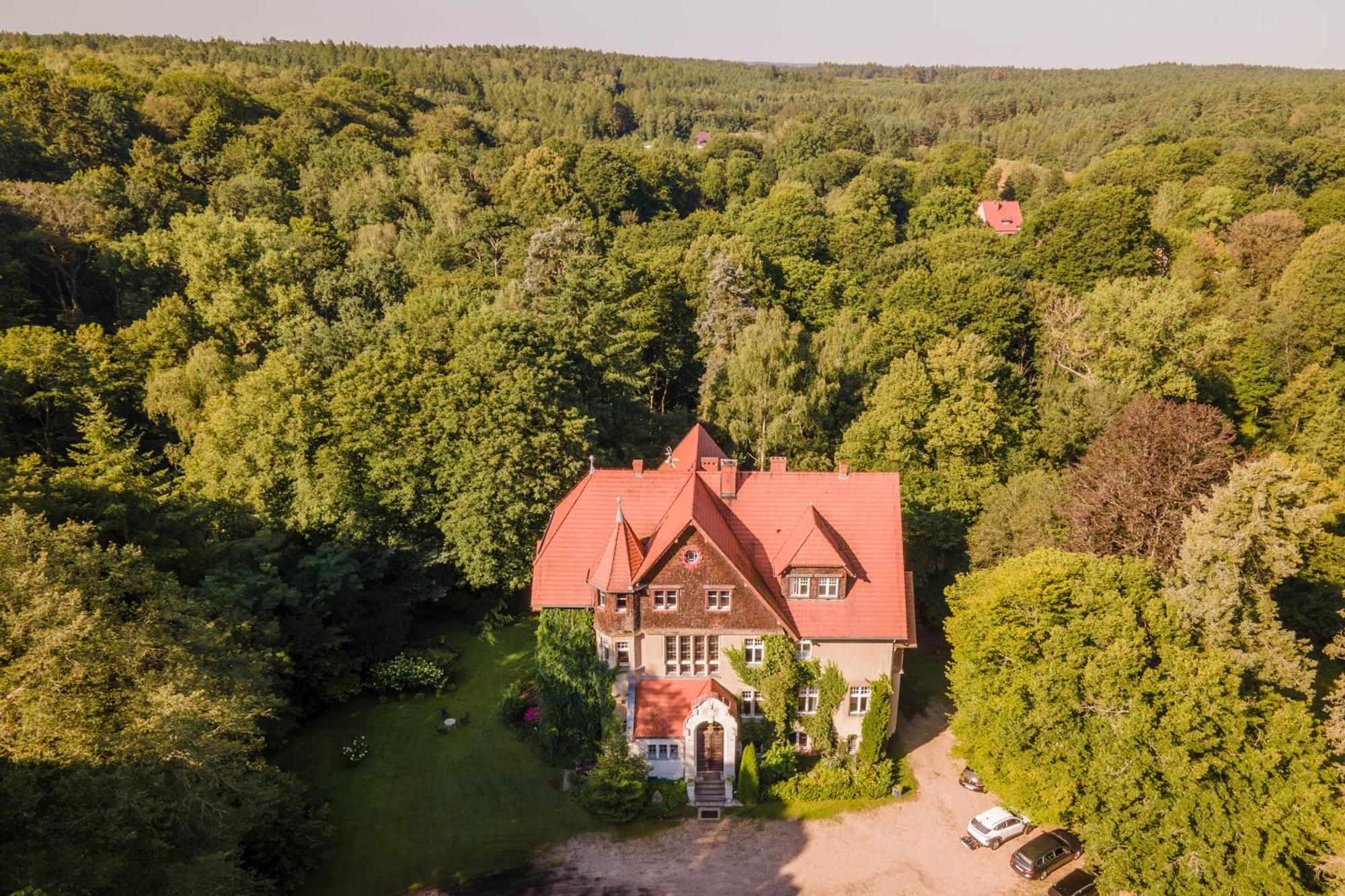 Palac Mysliwski Orle Solutions Mirosławiec Exterior foto